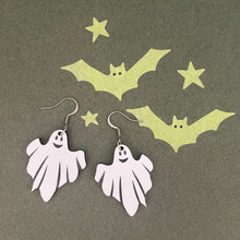 Lataa kuva Galleria-katseluun, Ghost Earrings
