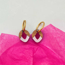 Lataa kuva Galleria-katseluun, Ume Buds Hoop Earrings
